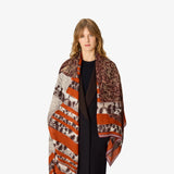 INOUI EDITIONS OURS SHAWL